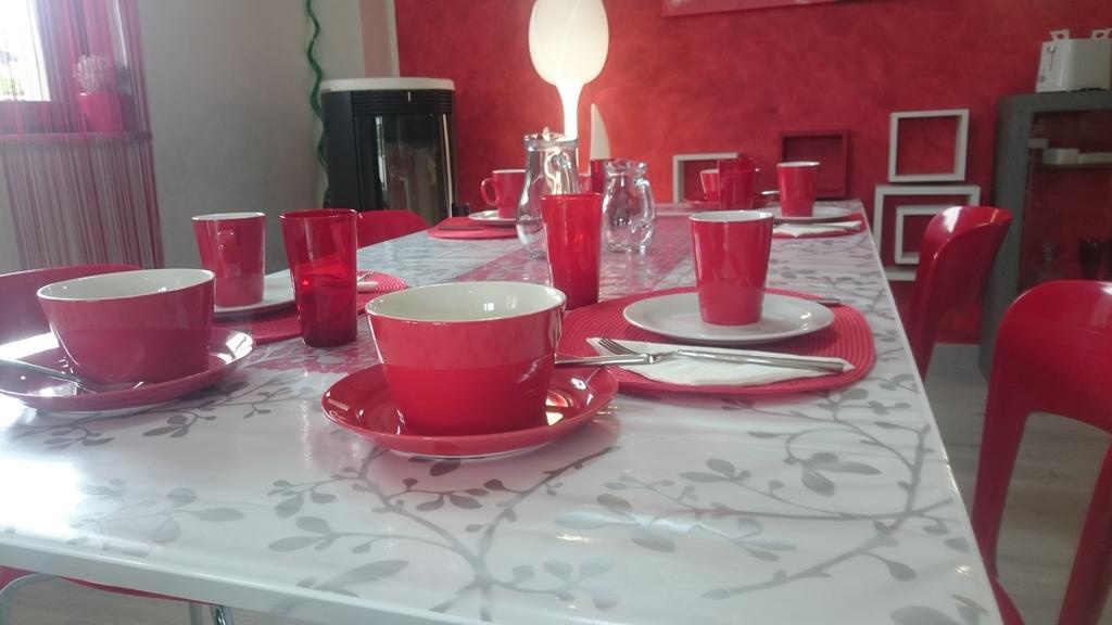 Ciliegissima Acomodação com café da manhã Pecetto Exterior foto